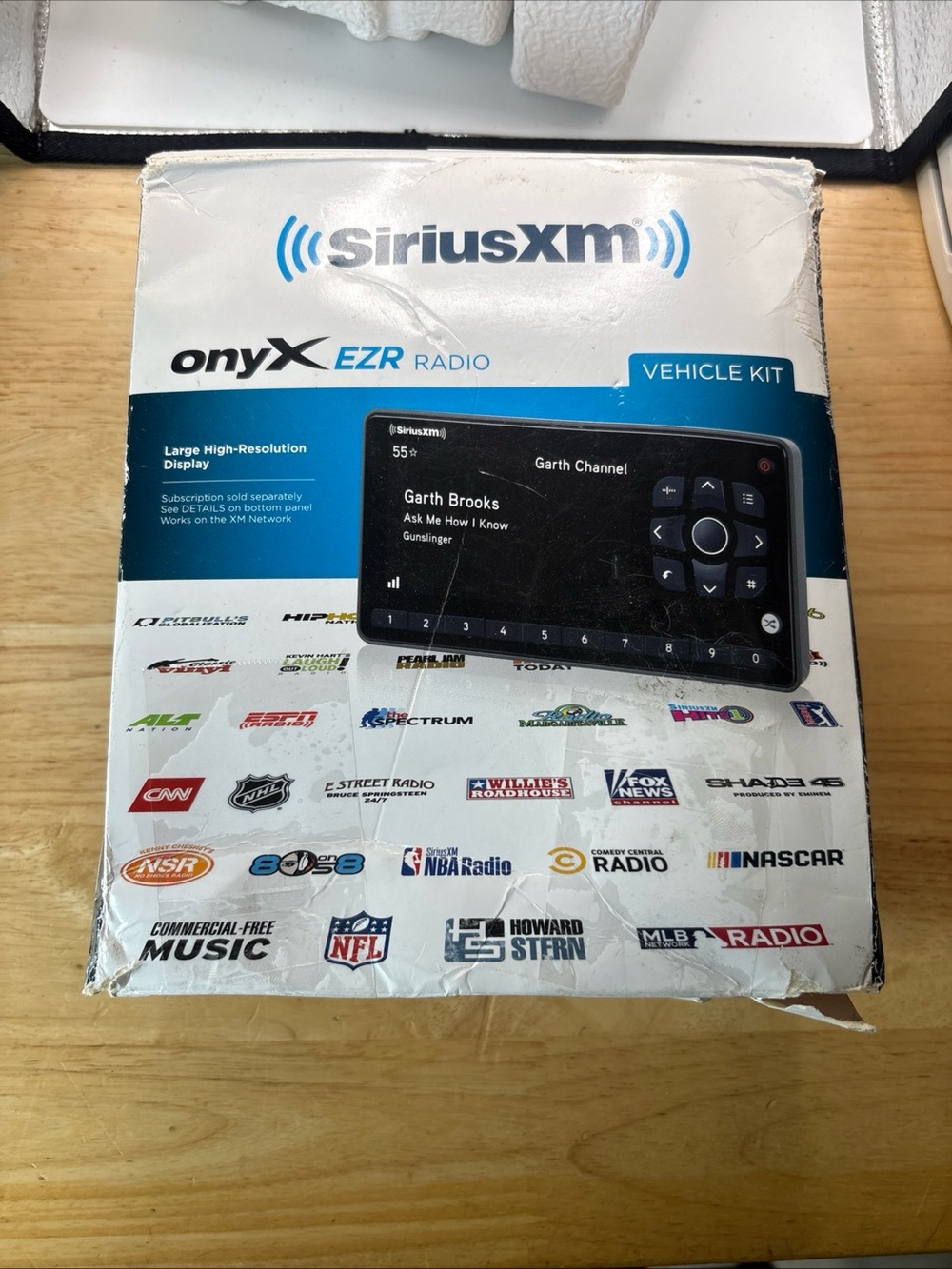 SirusXM SXEZR1V1 Onyx EZR Radio w/ Vehicle Kit - Brand New